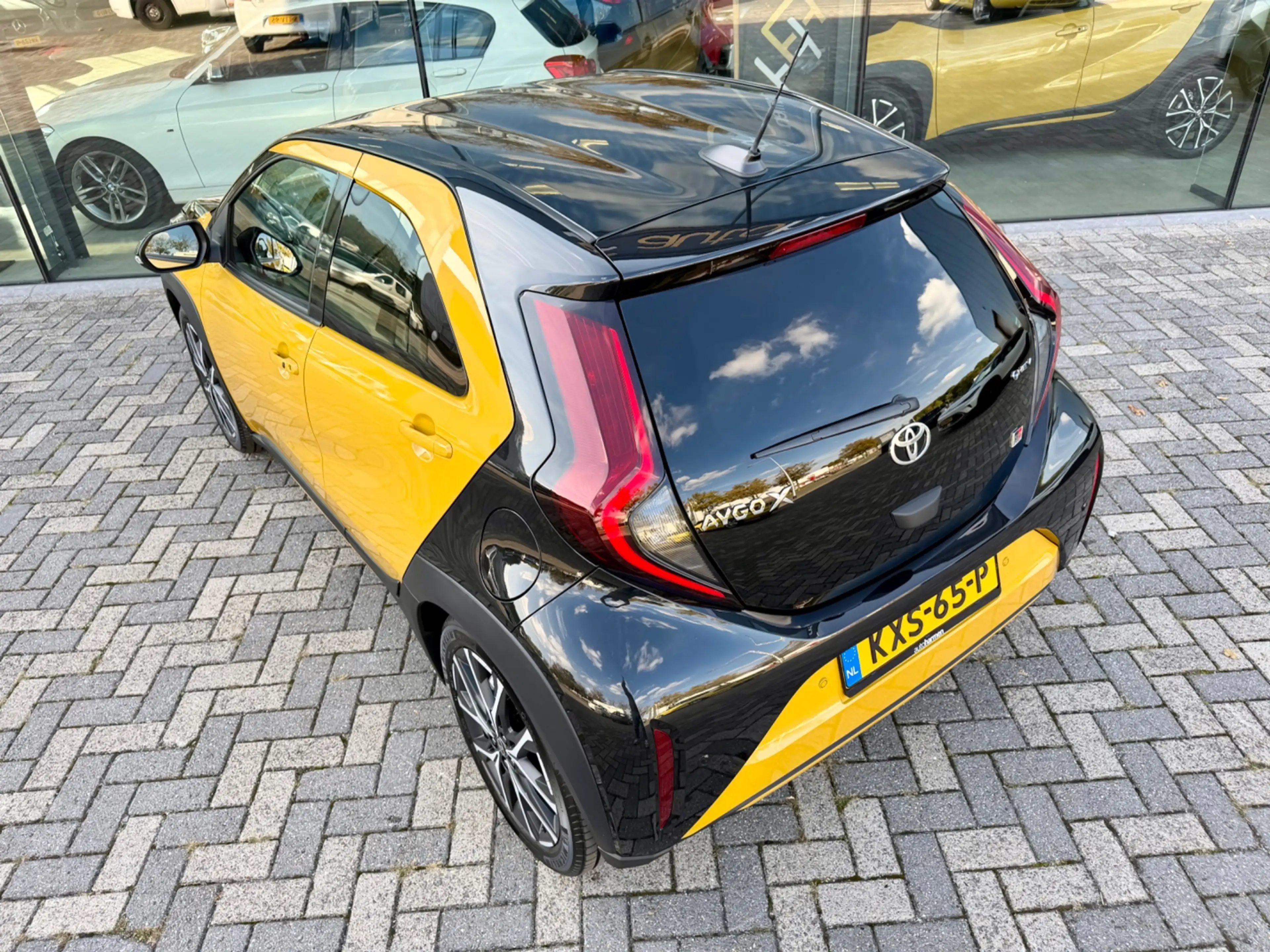 Toyota Aygo X Hybrid 115 GR Sport, Nieuw en direct leverbaar! — photo 13