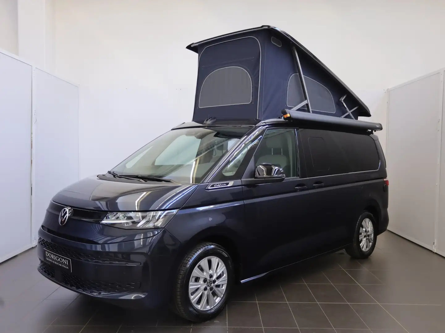 Volkswagen T7 California California T7 2.0 tdi Beach Camper 150cv DSG7 Nero - 1