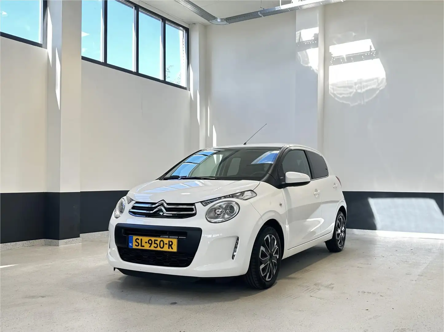 Citroen C1 1.0 e-VTi Feel |NL | Unieke km stand| Airco | C.V. Wit - 2