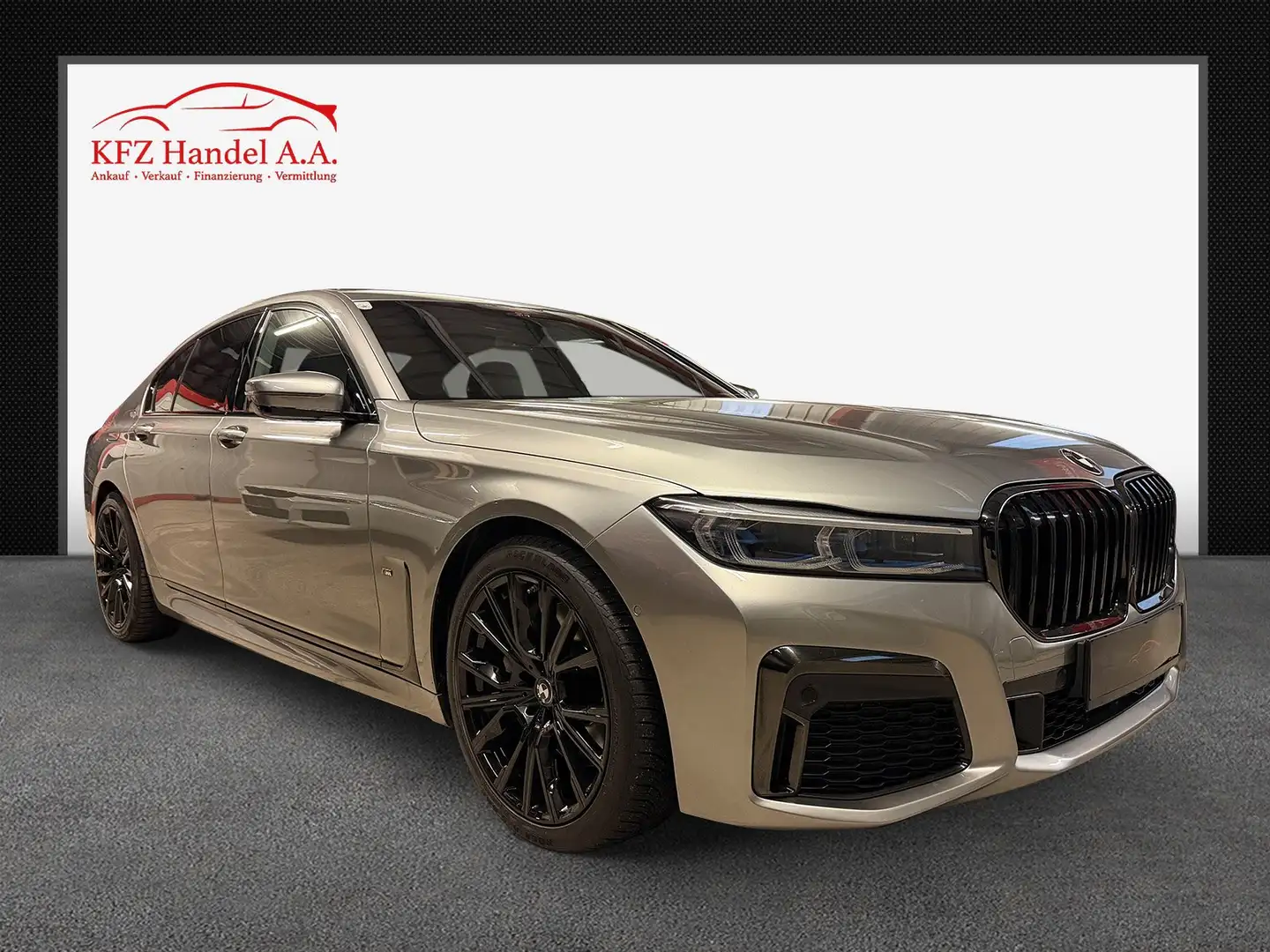 BMW 740 740 d xDrive M PAKET FACELIFT * FINANZIERUNG * Grau - 2