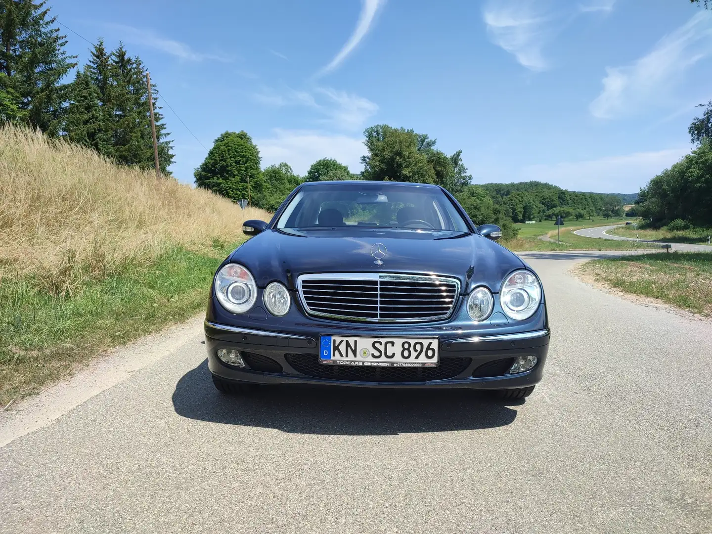 Mercedes-Benz E 240 Elegance AHK ROSTFREI kein Wartungsstau, 8 fach Schwarz - 1