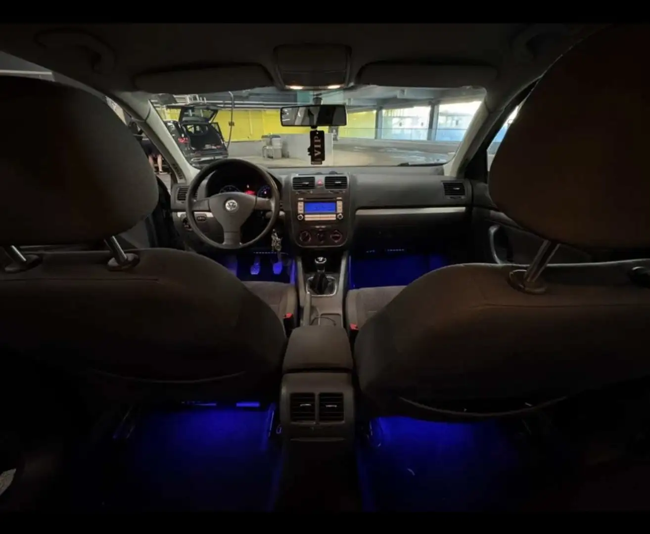 Volkswagen Jetta 1,9 Trendline TDI DPF - 2