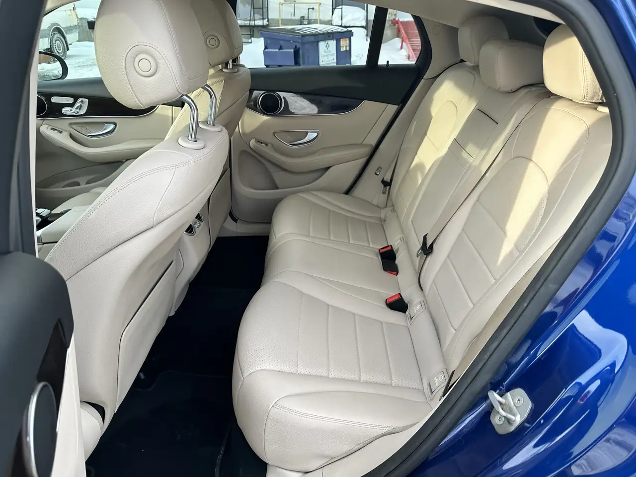 Mercedes-Benz GLC снимка Mercedes-Benz GLC