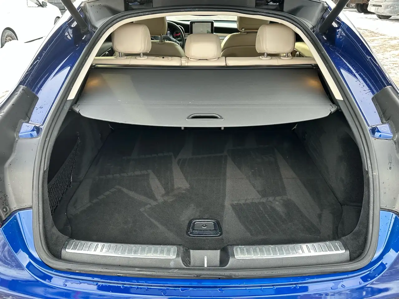 Mercedes-Benz GLC снимка Mercedes-Benz GLC