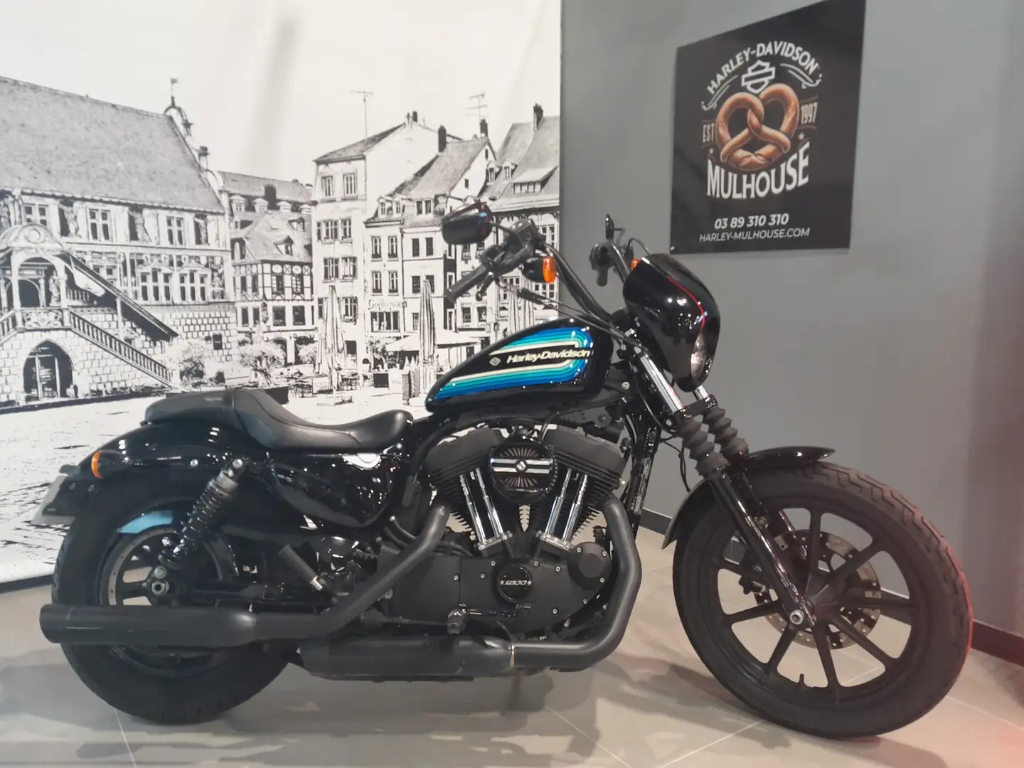 Harley-Davidson Sportster - 1