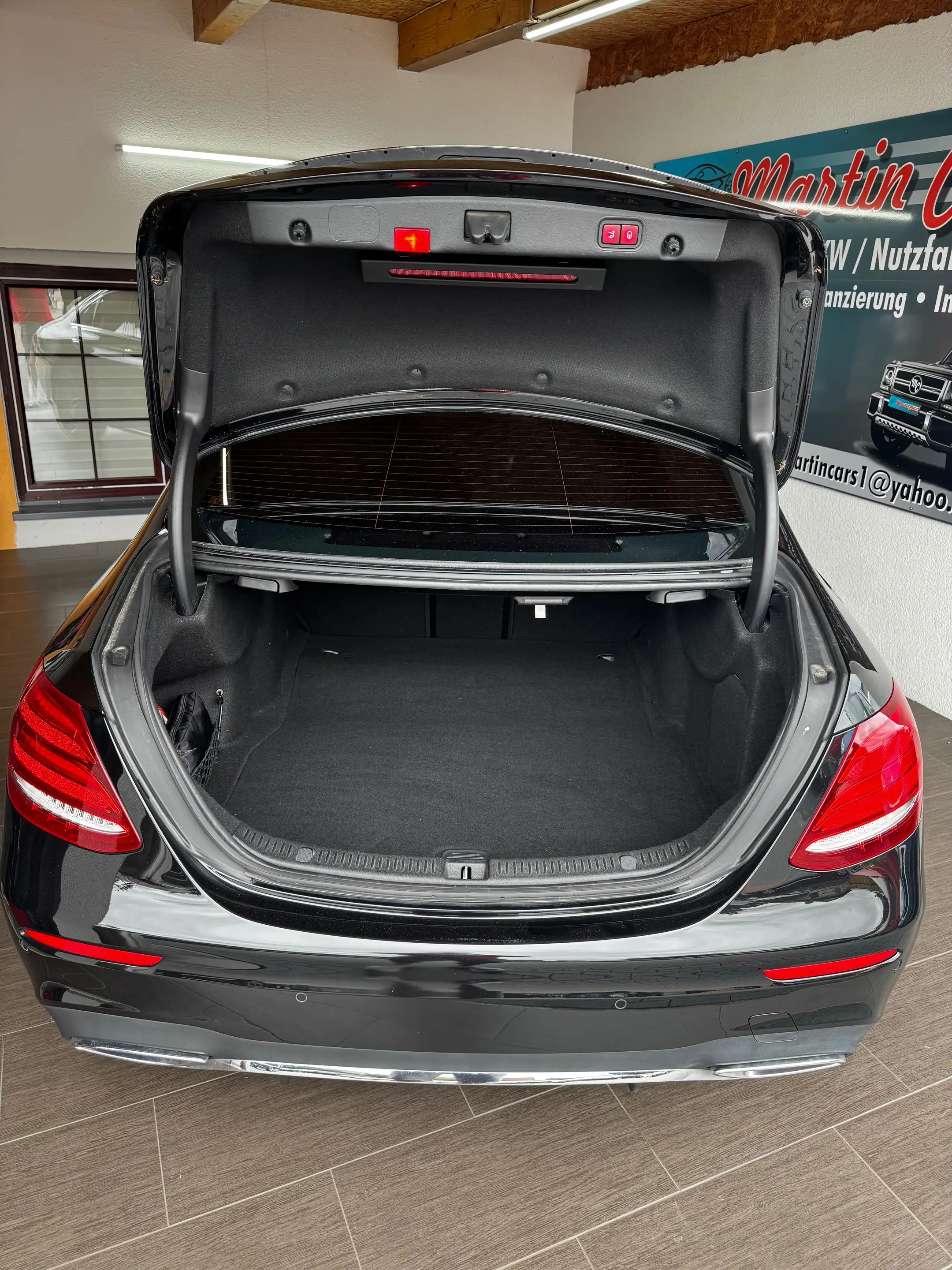 Mercedes-Benz E 400 Distronic 2.Hand Spurhalteasisst Schiebedach Sitzheizung AMG Felgen — photo 15