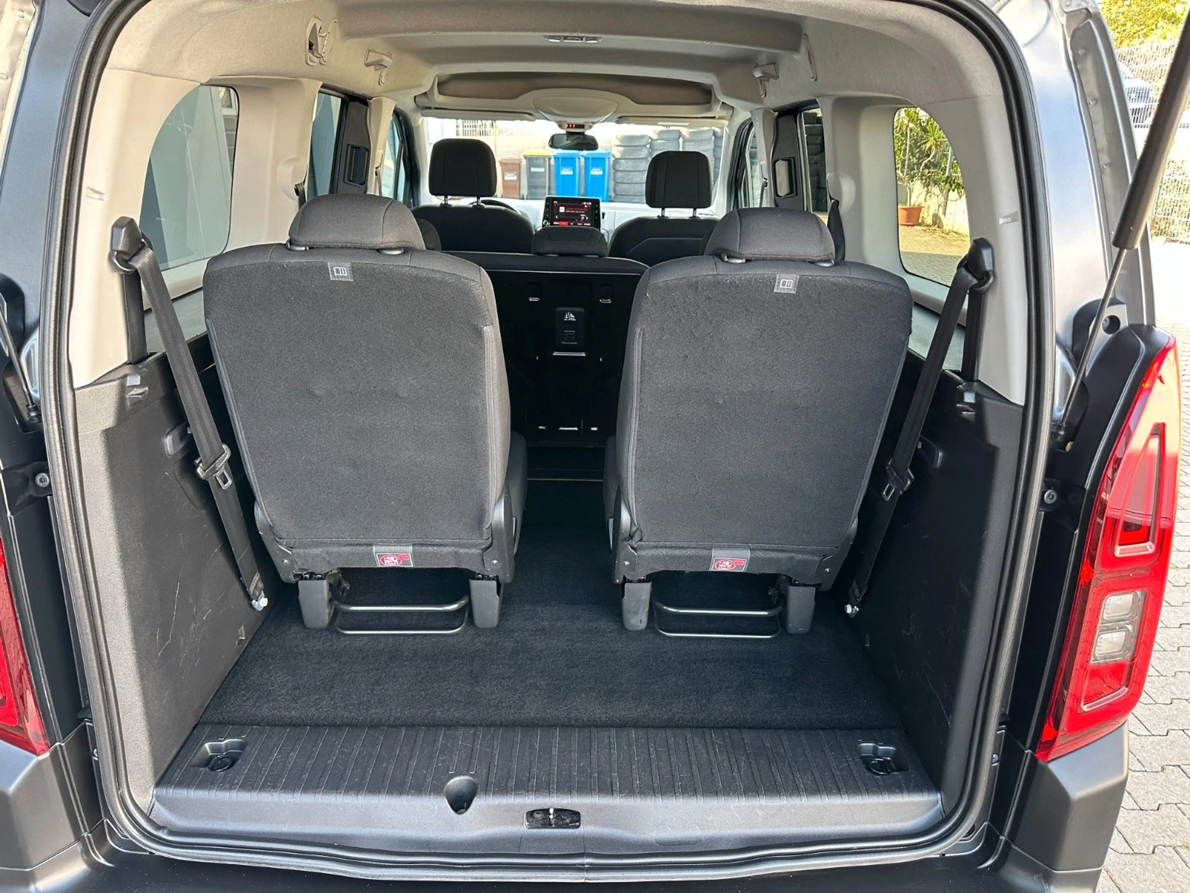 Citroen Berlingo Feel XL 1,5 BlueHDi 130 FAP AHK*7-Sitze — photo 14