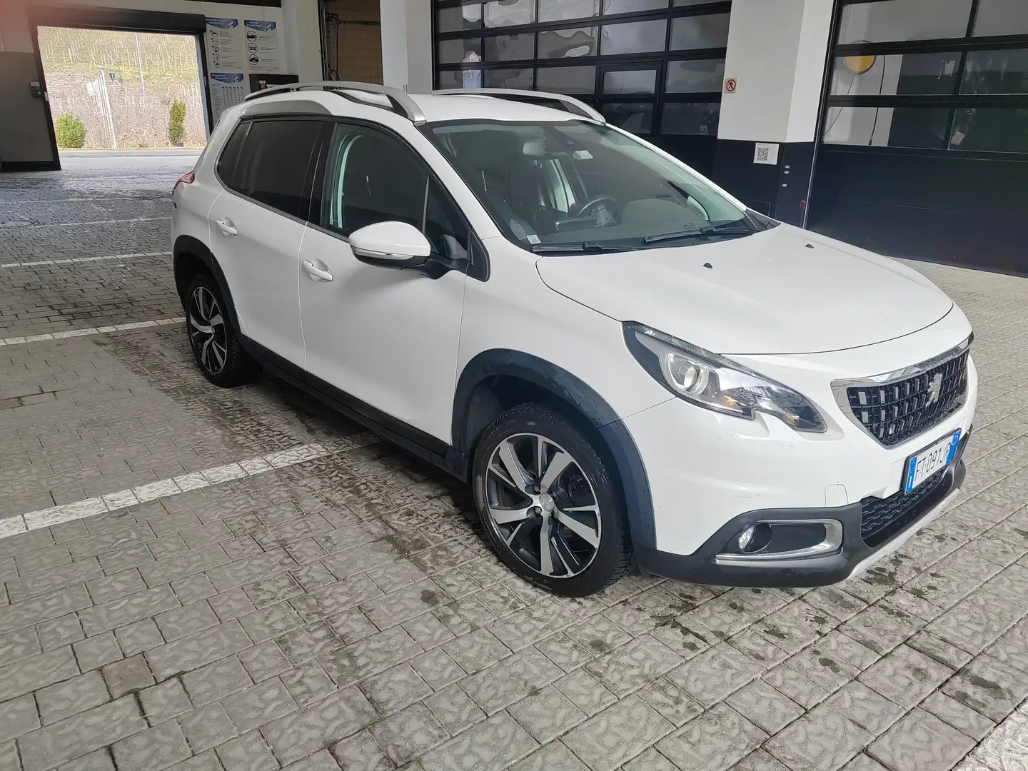 Peugeot 2008 2008 1.2 puretech t Allure s Bianco - 2
