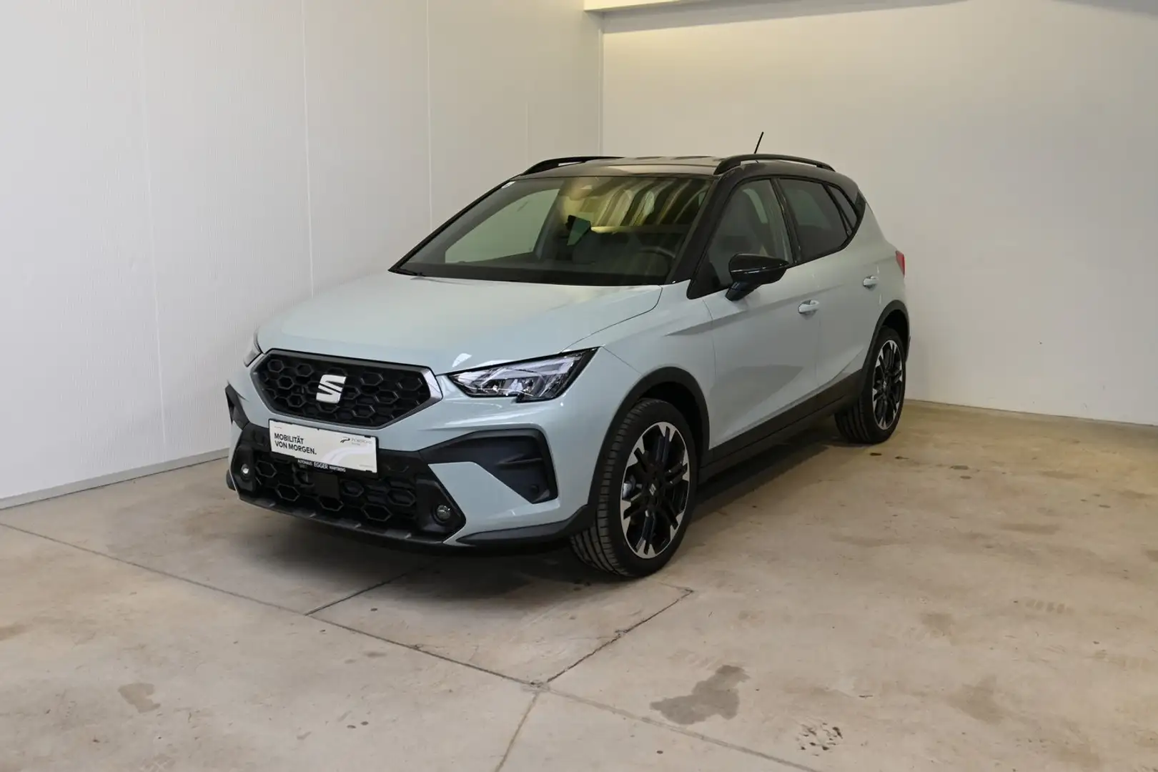 SEAT Arona FR Edition 1.0 TSI DSG Grau - 1