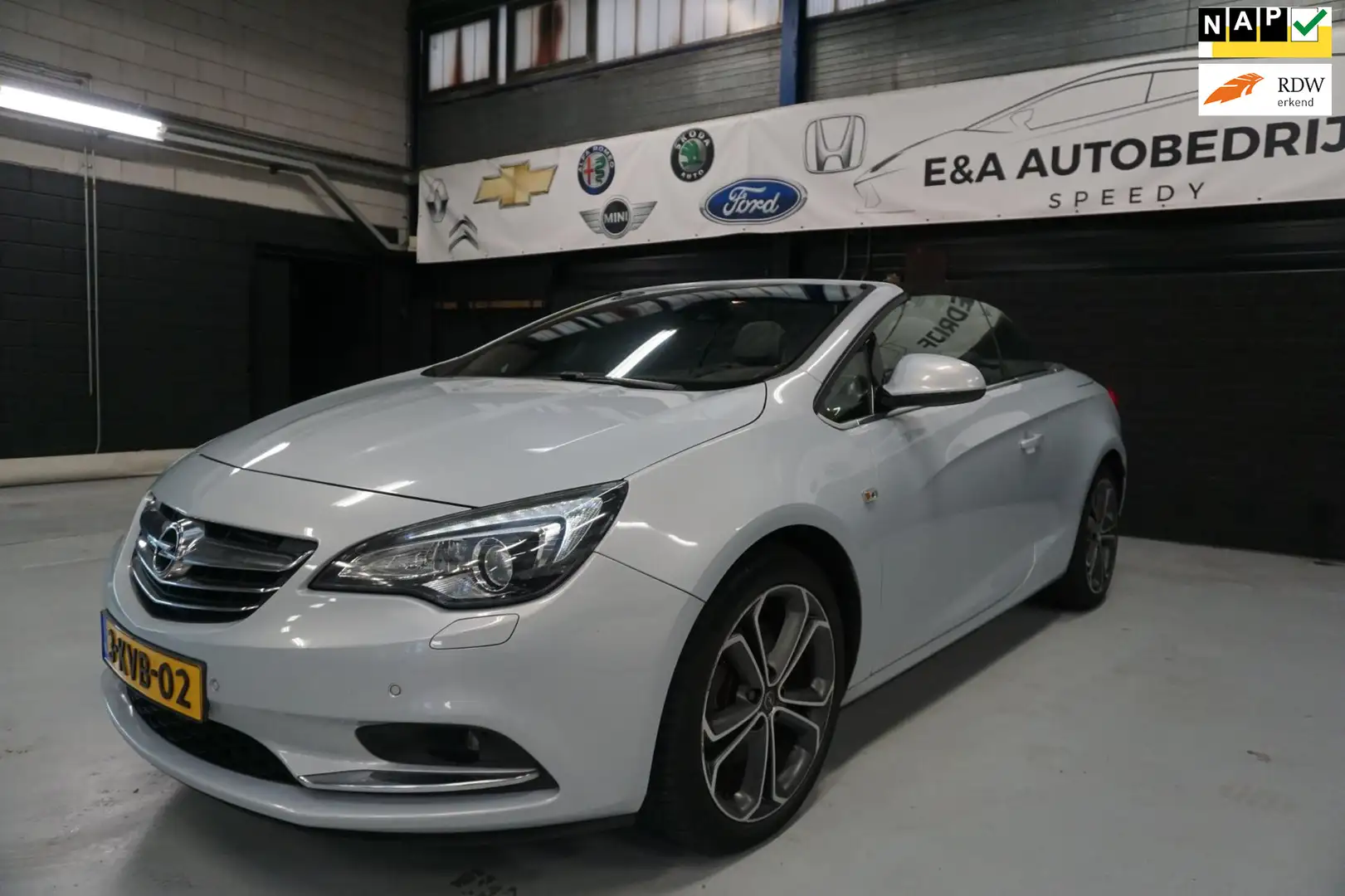 Opel Cascada 1.4 Turbo ecoFLEX Cosmo 2E EIGENAAR /LEER / NAP / Grau - 1
