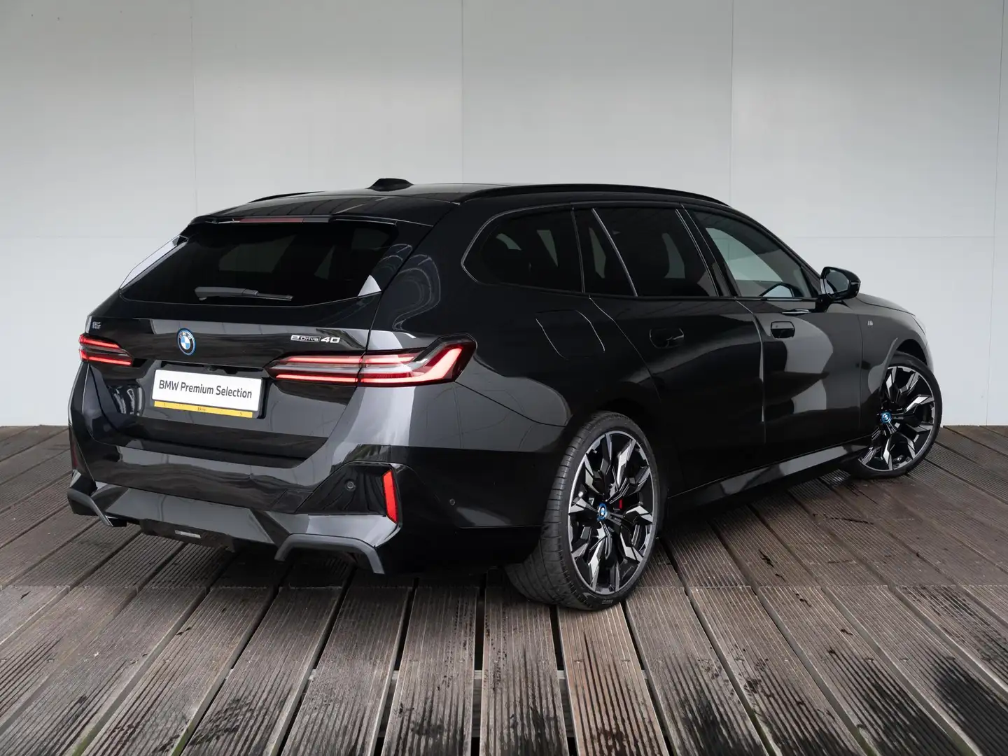 BMW i5 Touring eDrive40 | M Sportpakket Pro | Innovation Чёрный - 2