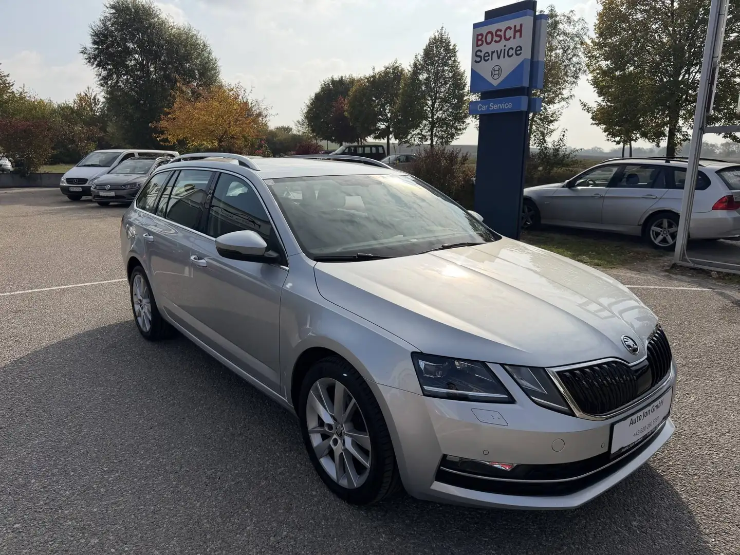 Skoda Octavia Style*TOPZustand*1Besitz*PickerlNEU*ACC*Navi*Sitzheizung* Grau - 2