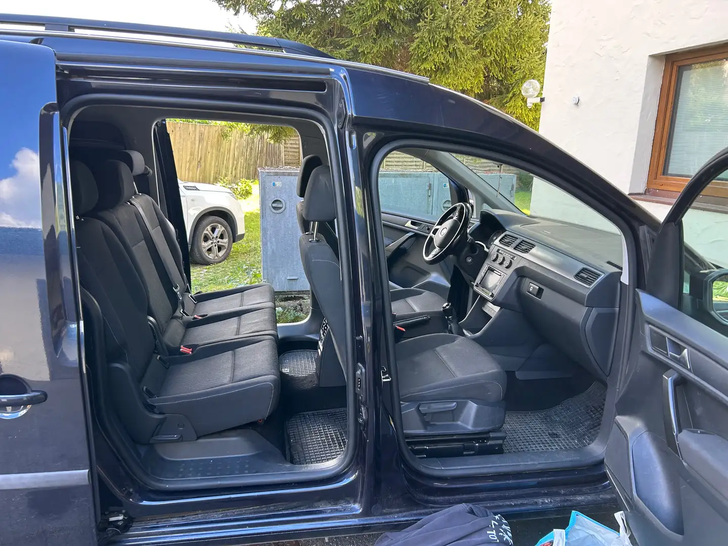 Volkswagen Caddy Caddy Life Family 1,9 TDI D-PF 4MOTION Family Blau - 2