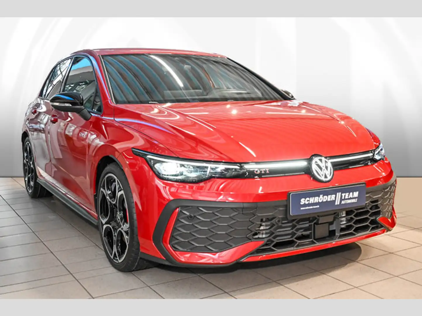 Volkswagen Golf VIII 2.0 TSI DSG - GTI Black Style Rot - 2