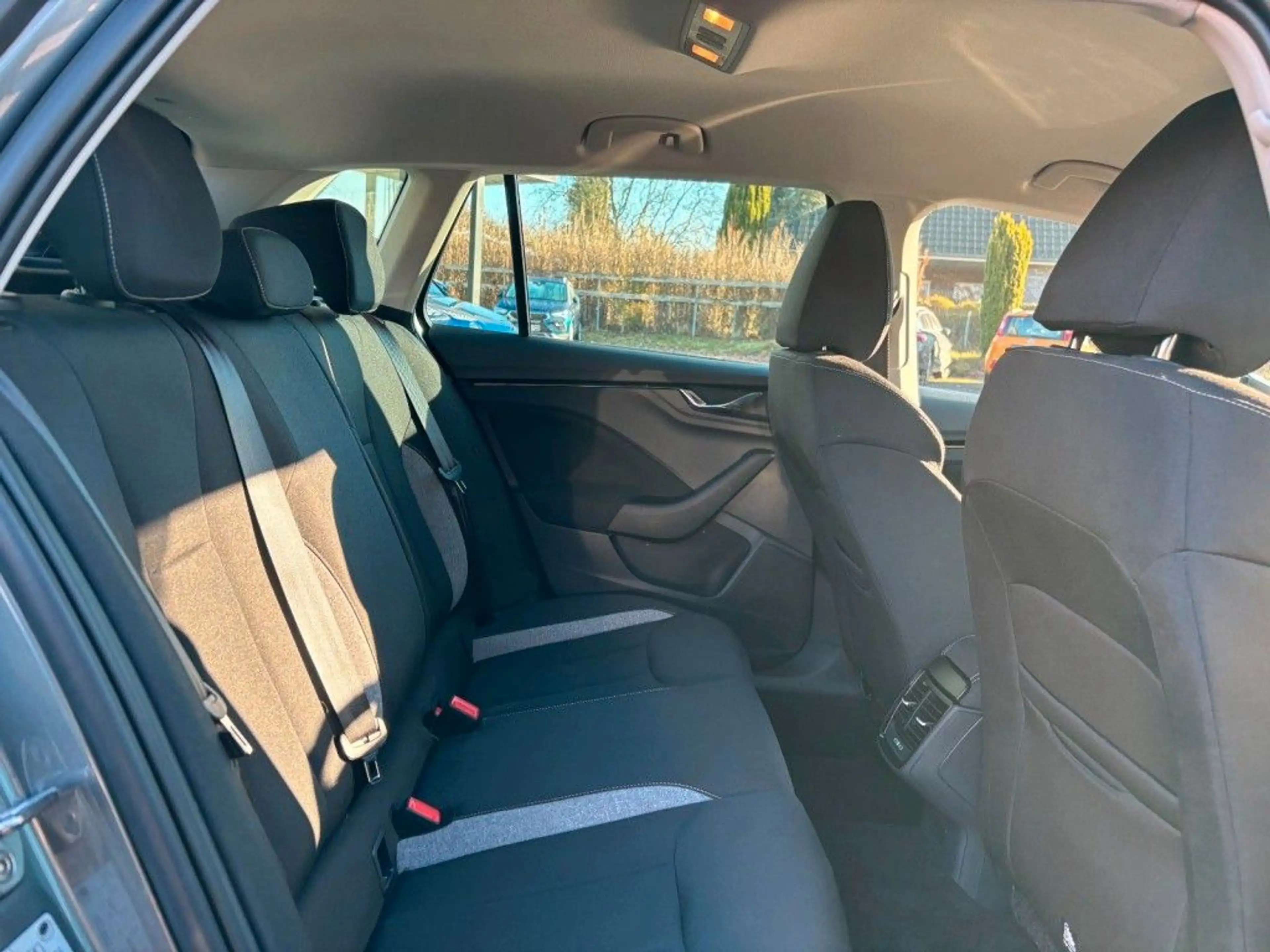 Skoda Kamiq 1.0TSI DSG Selection*PDC*App Connect*AHK — photo 13