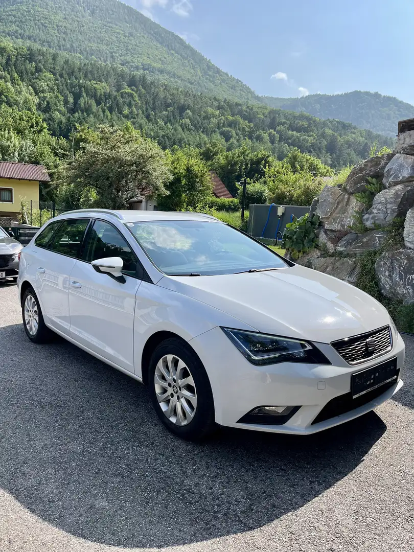 SEAT Leon ST 1,6 TDI Weiß - 1
