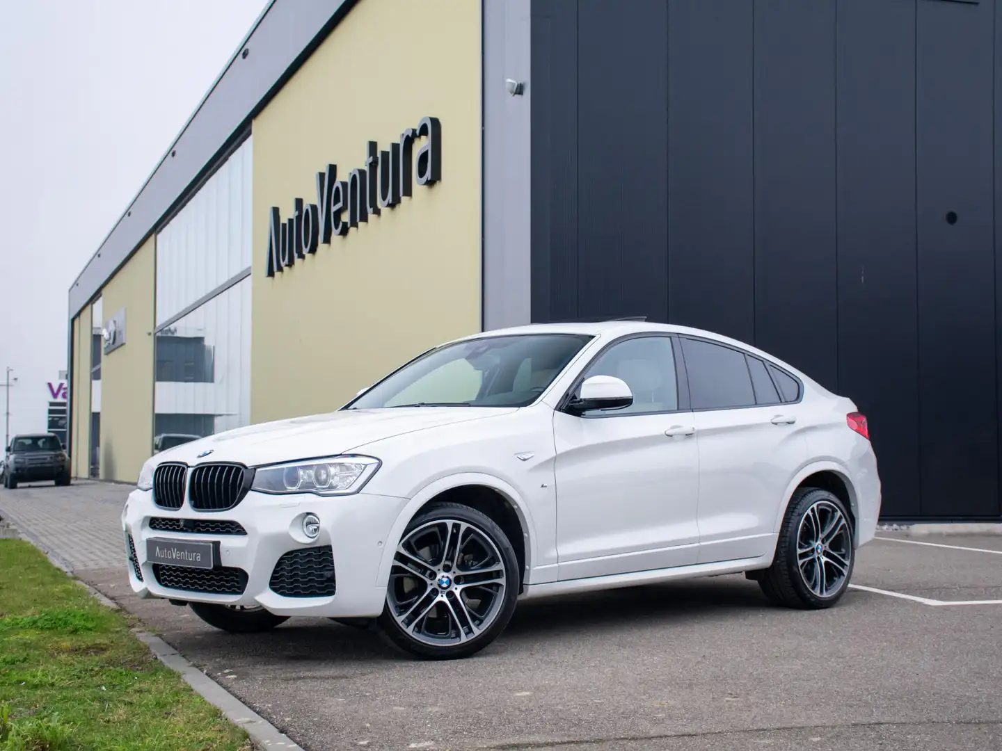BMW X4 xDrive35i High Executive M Sport Edition | M-Sport Weiß - 1