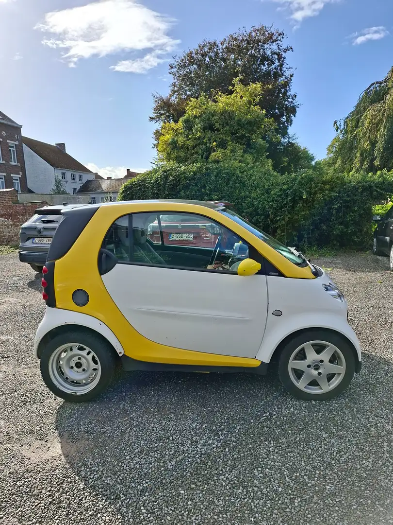 smart forFour Jaune - 1