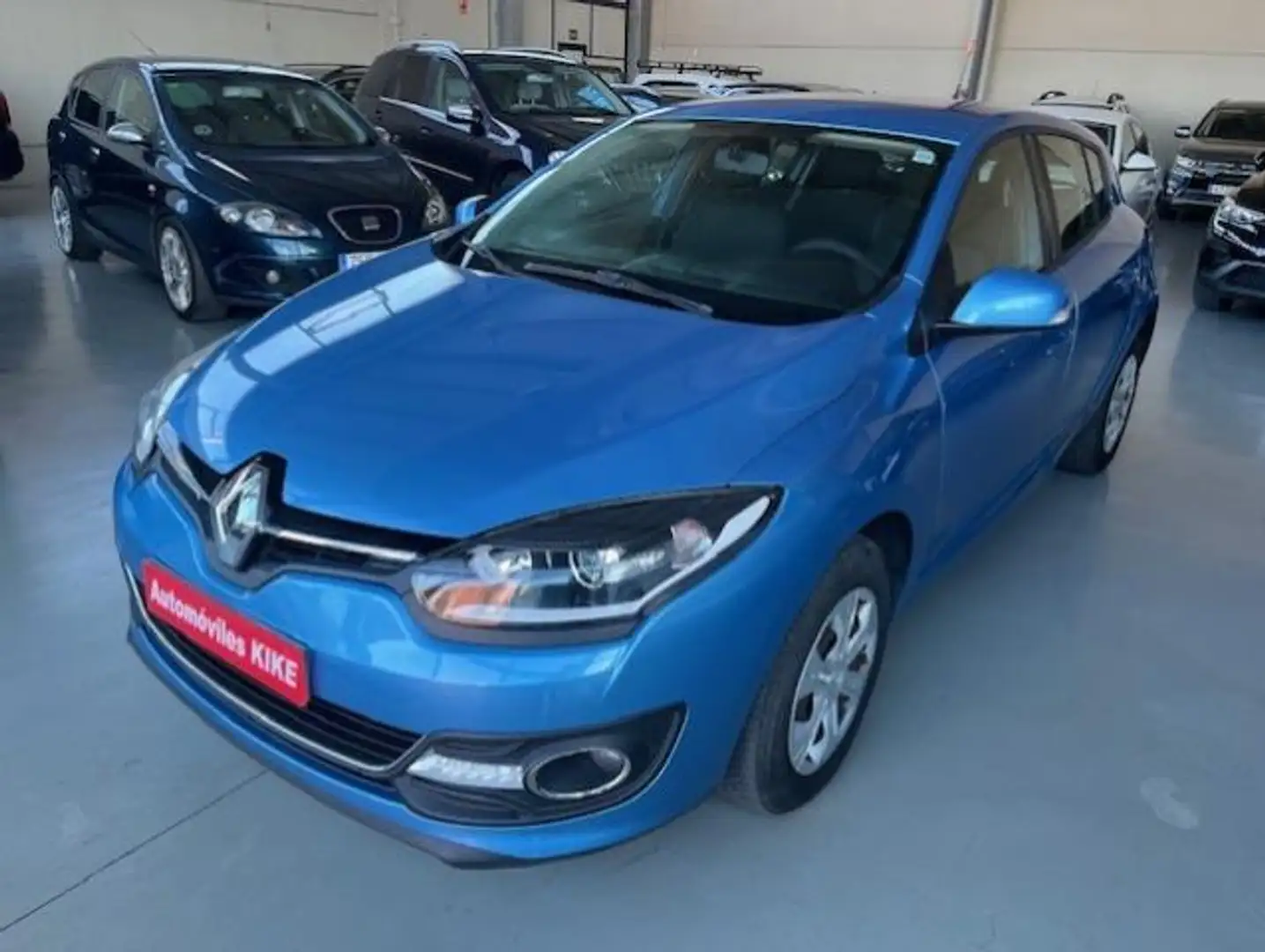 Renault Megane Berlina 116cv Manual de 5 Puertas Azul - 1