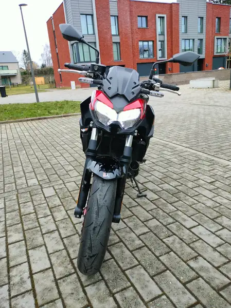 Kawasaki Z 650 - foto 2