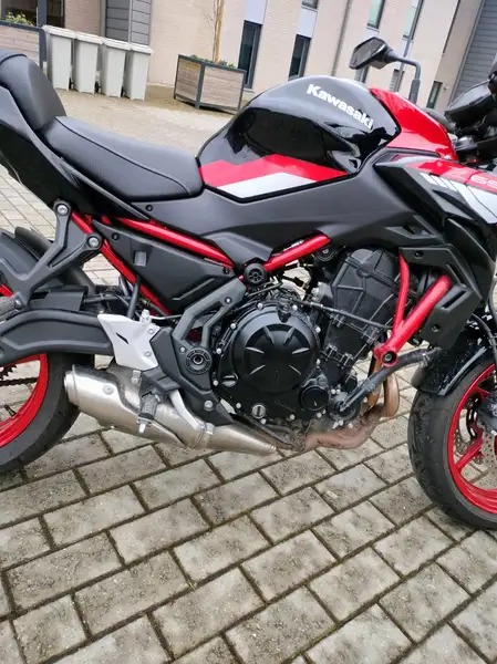 Kawasaki Z 650 - foto 3