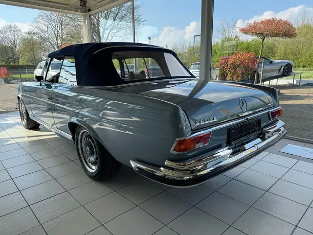 Mercedes-Benz 280 SE 3.5  Cabrio Umbau auf 5.7 Liter Neuaufbau