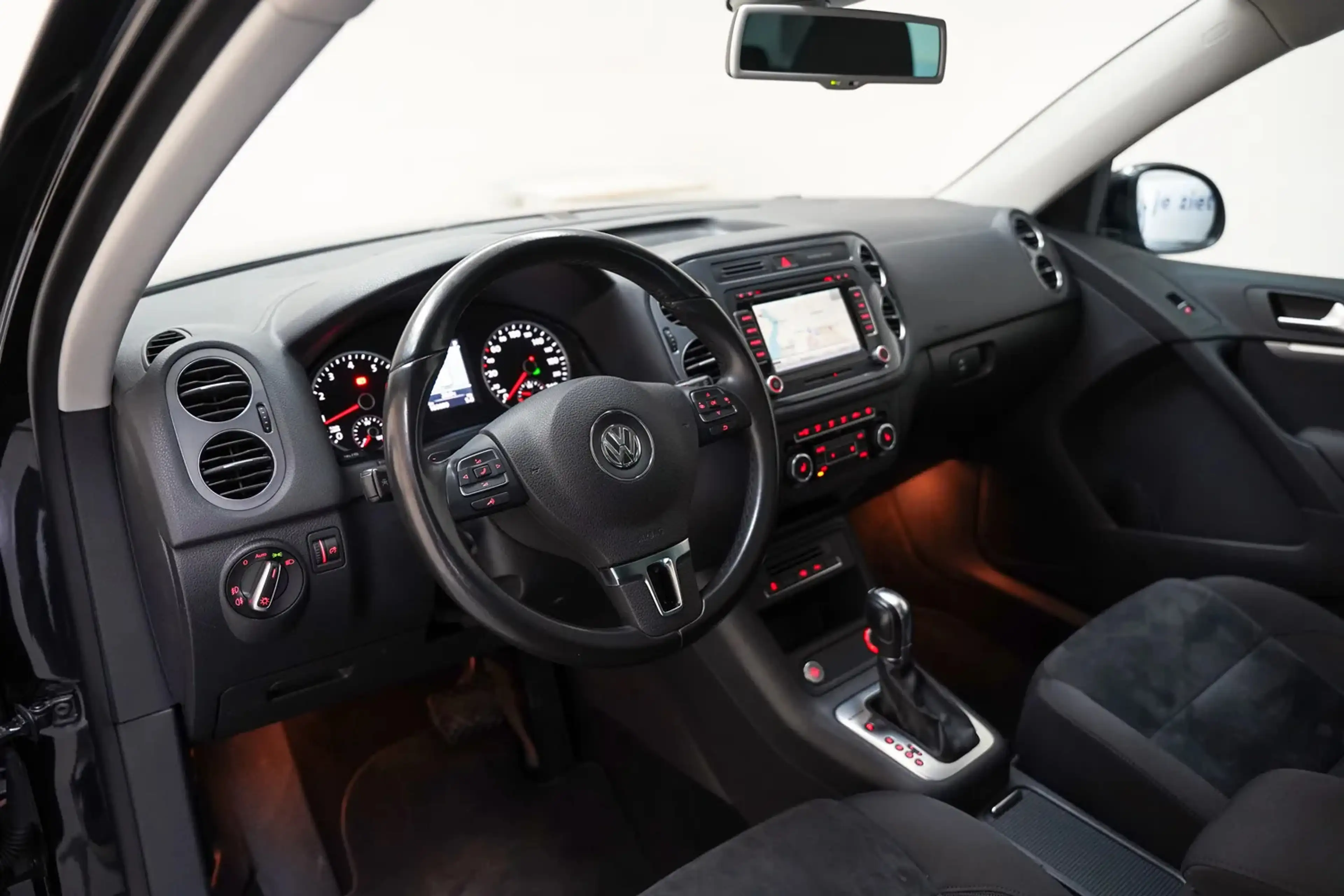 Volkswagen Tiguan 2.0 TSI Sport&Style 4Motion Aut. [ Panoramadak Tre — photo 4