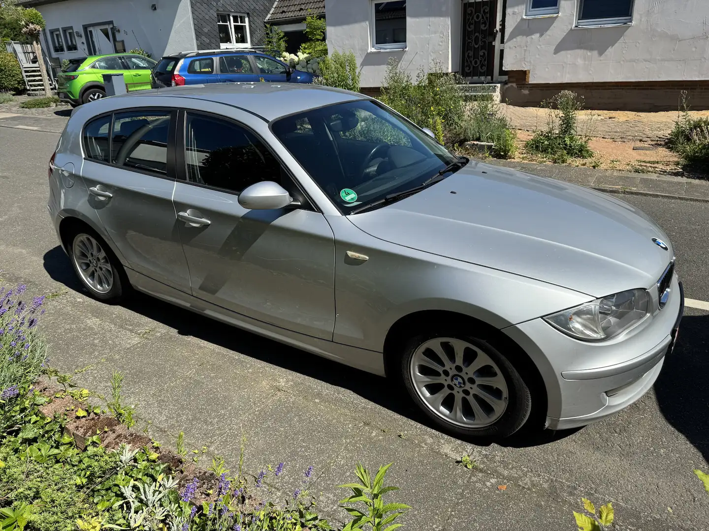 BMW 118 118d DPF Klima PDC ZV SHZ 5-türig Grüne Pakette Argent - 2