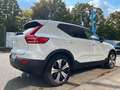 Volvo XC40 T4 Plus Dark Recharge Plug-In Hybrid DKG Weiß - thumbnail 3