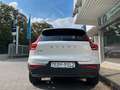 Volvo XC40 T4 Plus Dark Recharge Plug-In Hybrid DKG Weiß - thumbnail 4