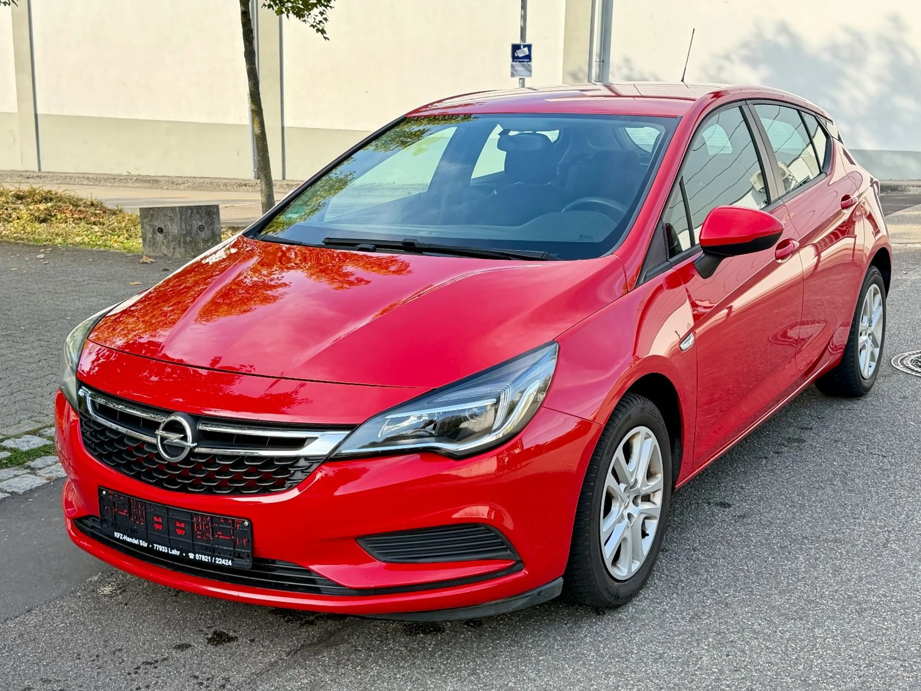 Opel Astra K Lim. Edition TÜV NEU/LED/TEMPOM./LED/DAB