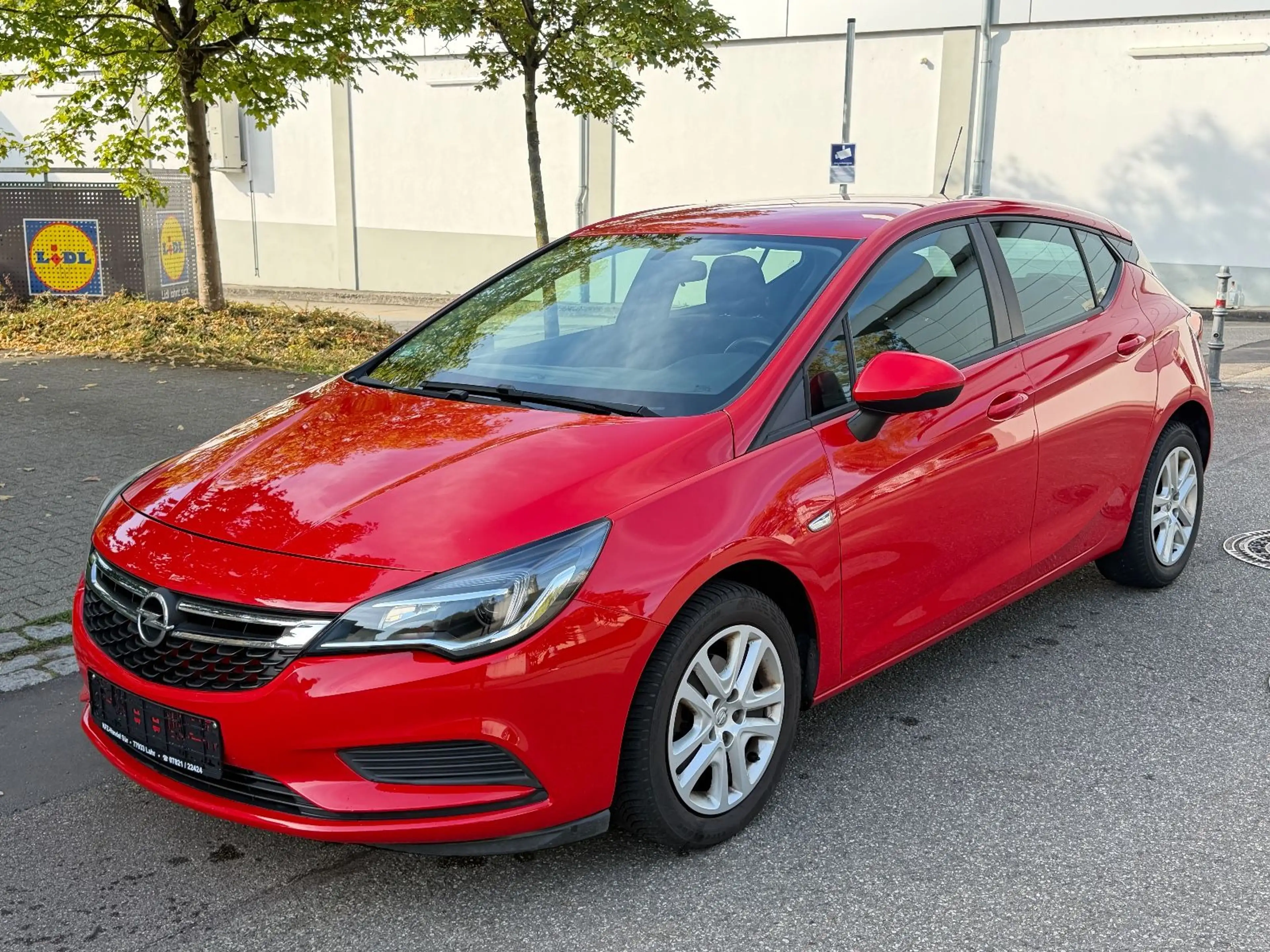 Opel Astra K Lim. Edition TÜV NEU/LED/TEMPOM./LED/DAB — photo 2