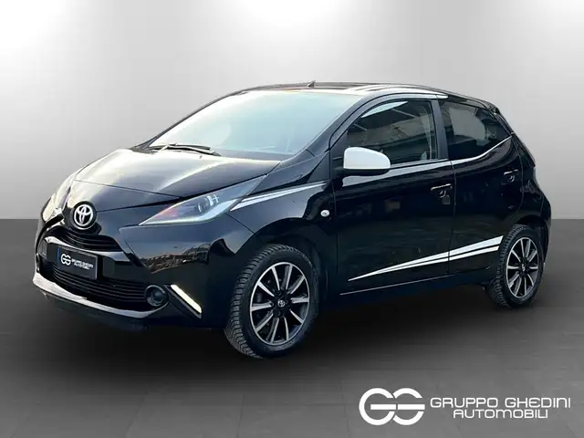 Toyota Aygo 5 Porte 1.0 VVT-i x-play