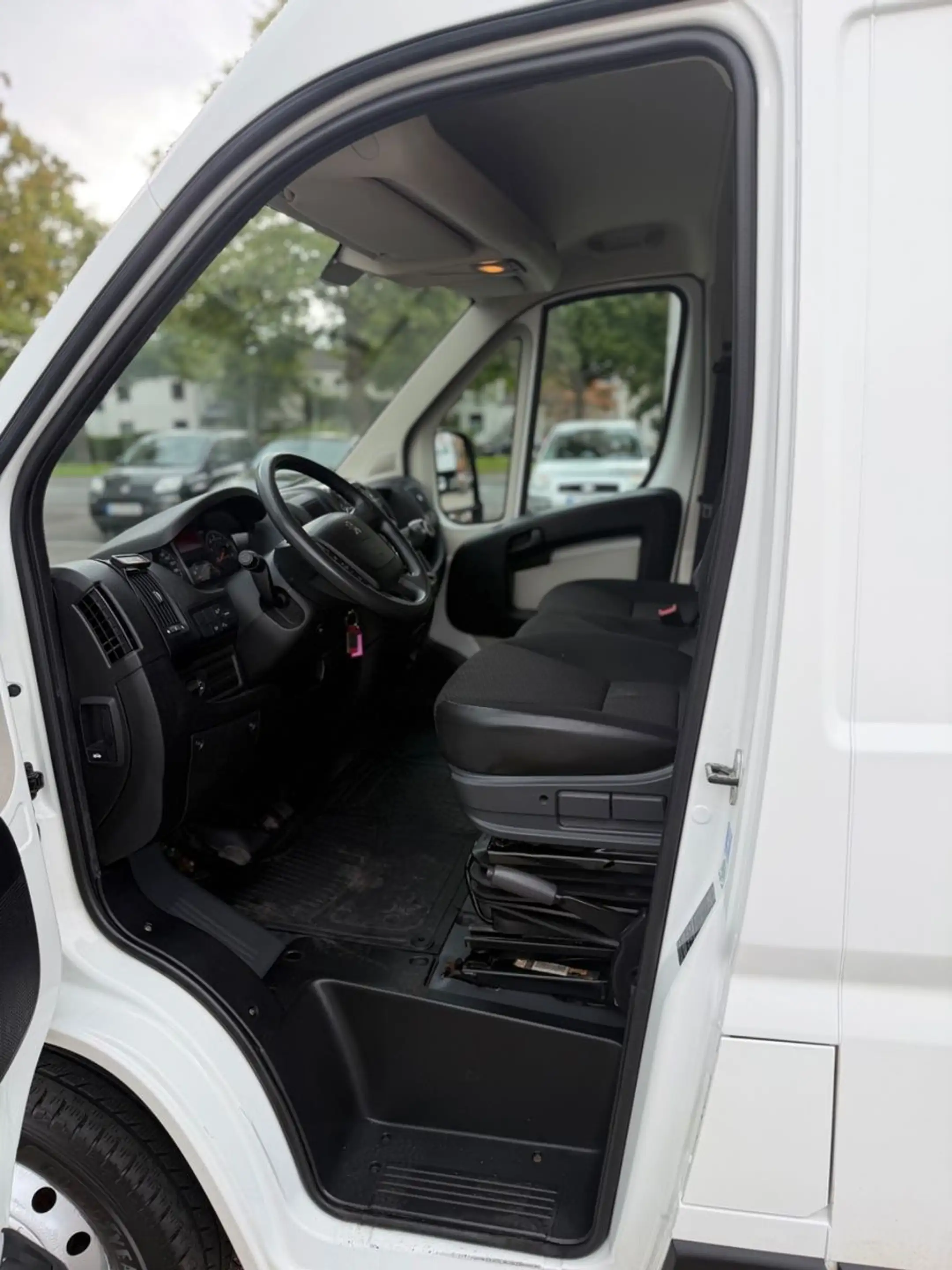 Peugeot Boxer H2+L2 WÜRTH-REGAL R.KAMERA KLIMA 1.HAND — photo 13