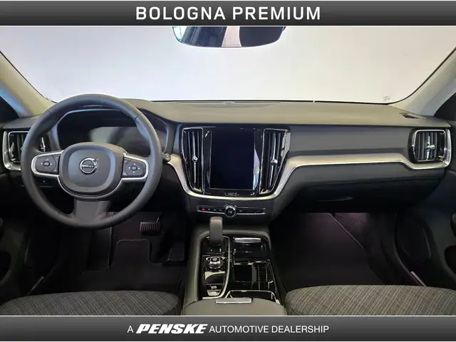 Volvo V60 view 4