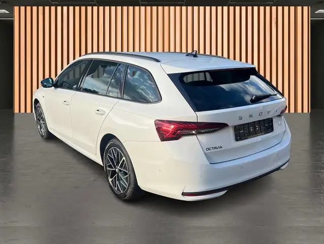 Skoda Octavia view 6