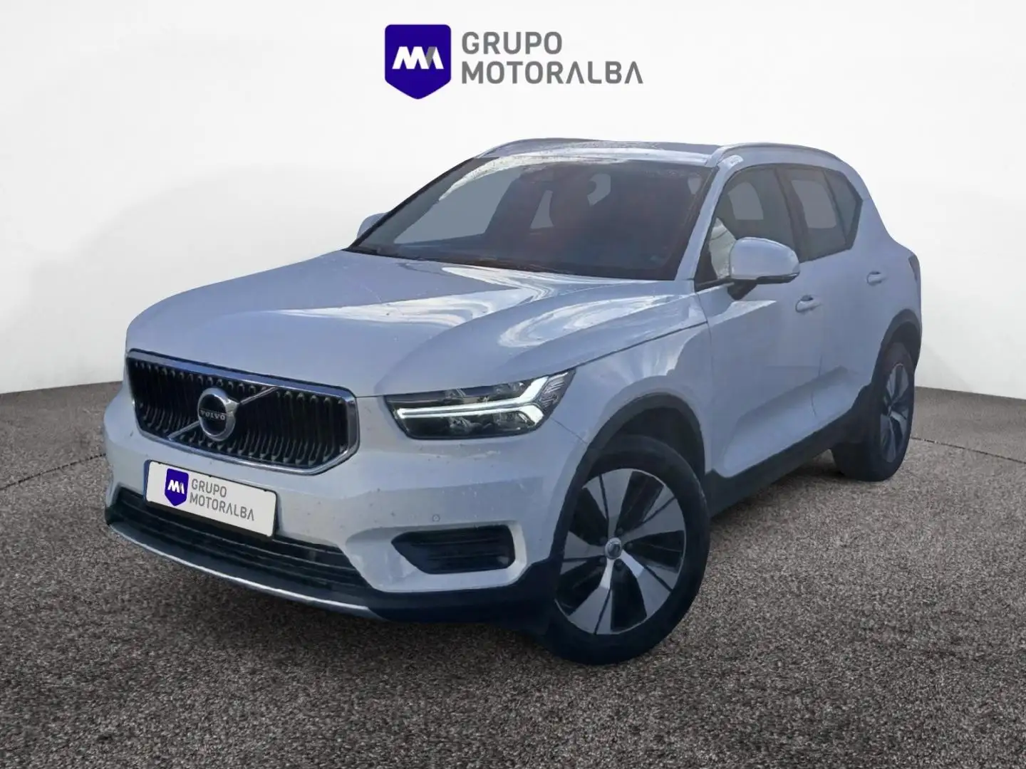 Volvo XC40 T3 Momentum Pro Blanc - 1