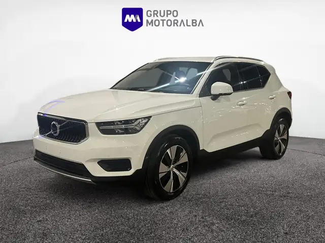 Volvo XC40 T3 Momentum Pro