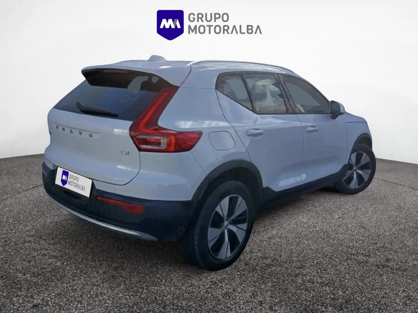 Volvo XC40 T3 Momentum Pro Blanc - 2