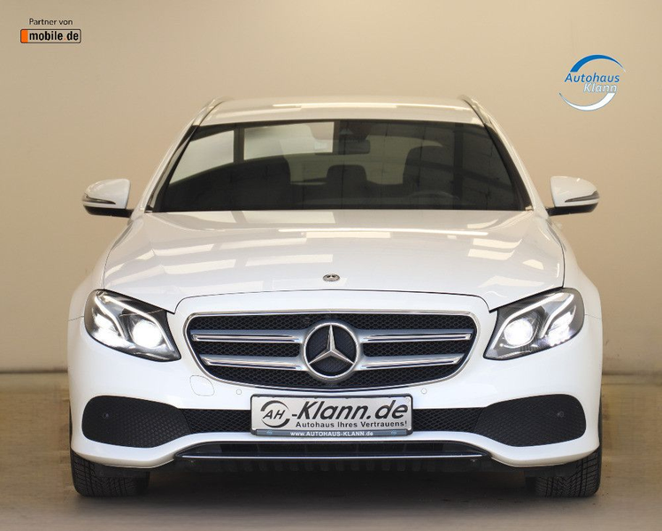 Mercedes-Benz E 220 d T 194 PS 9G Multibeam R-Cam AHK — photo 2