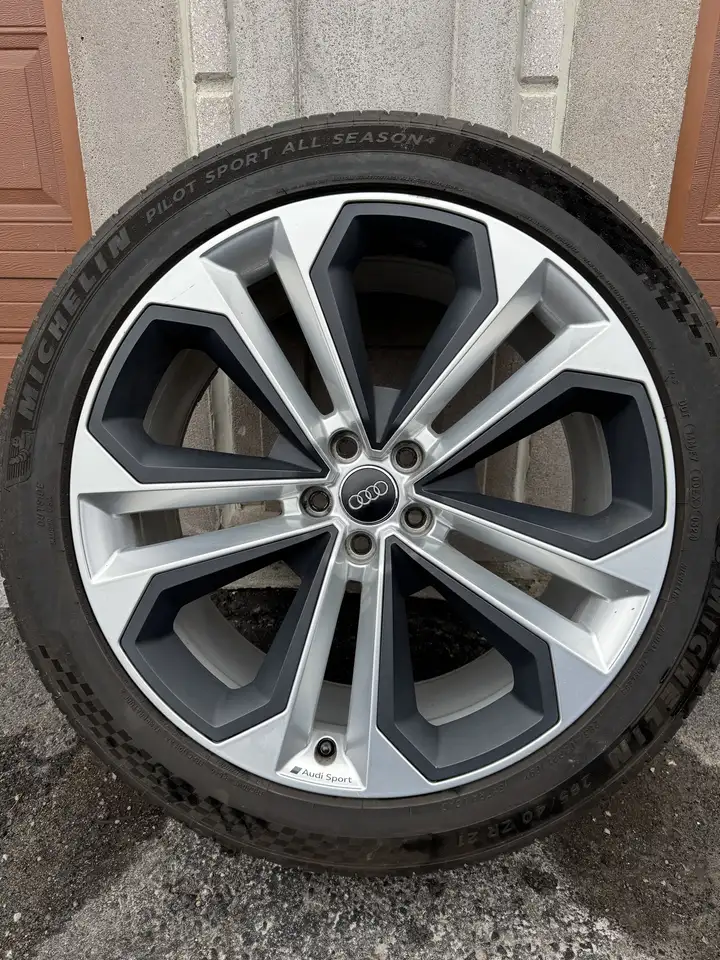 Audi Q7 снимка Audi Q7
