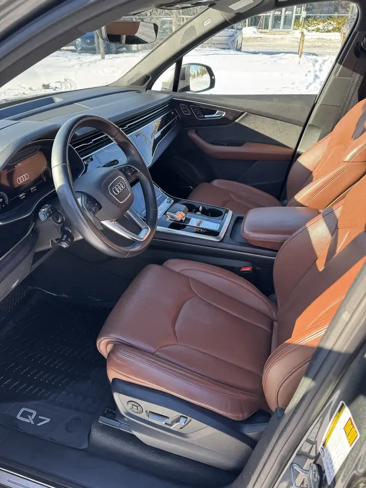 Audi Q7 снимка Audi Q7