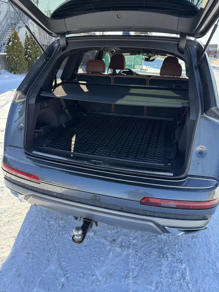 Audi Q7 снимка Audi Q7