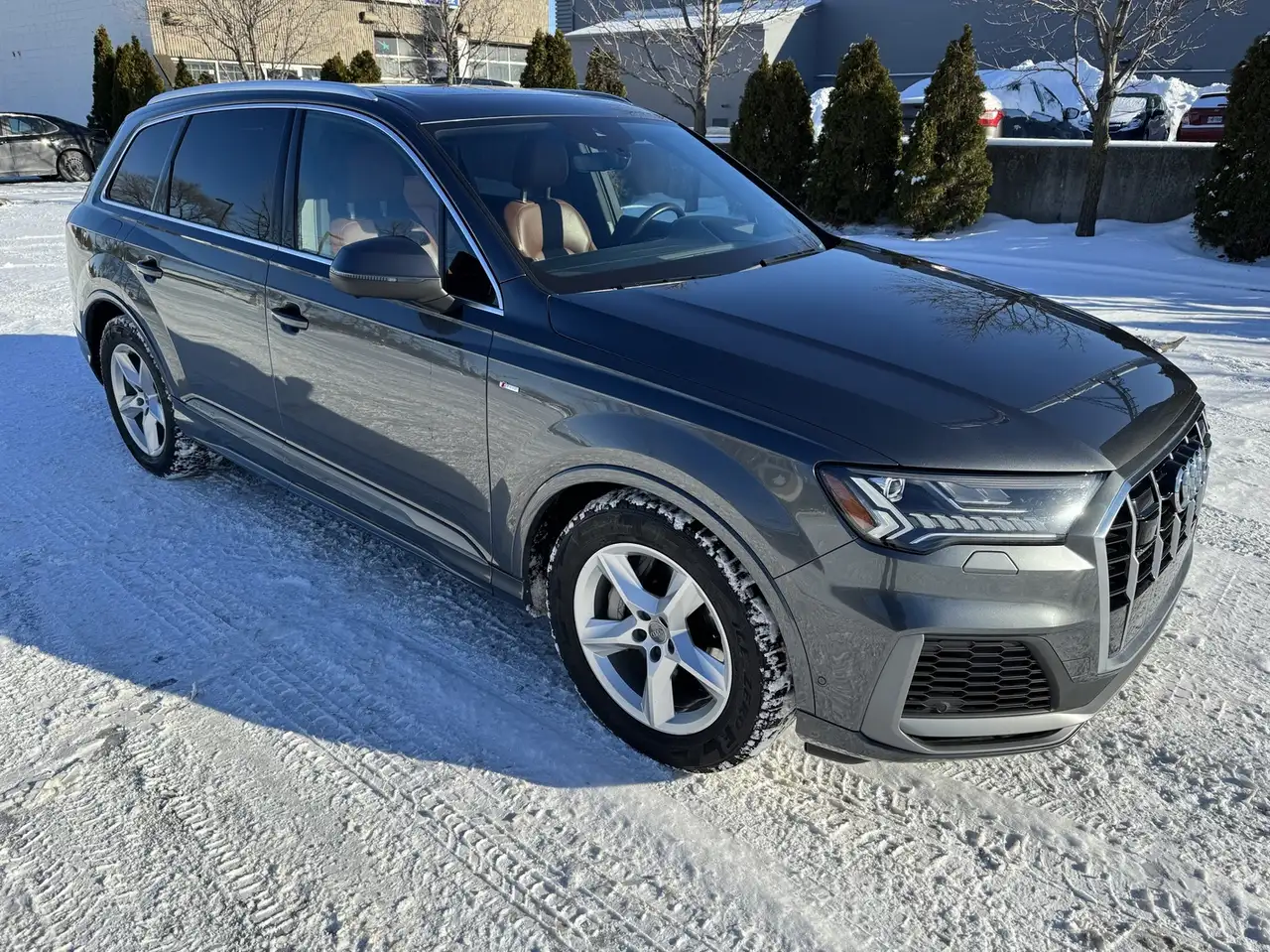 Audi Q7 снимка Audi Q7