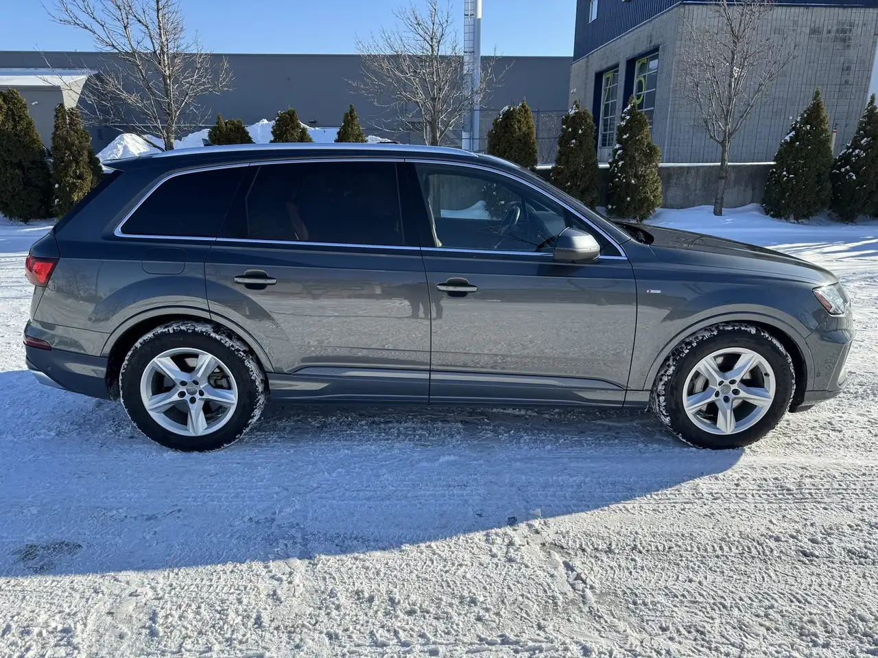 Audi Q7 снимка Audi Q7