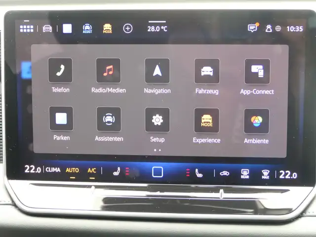 Volkswagen Tiguan view 11
