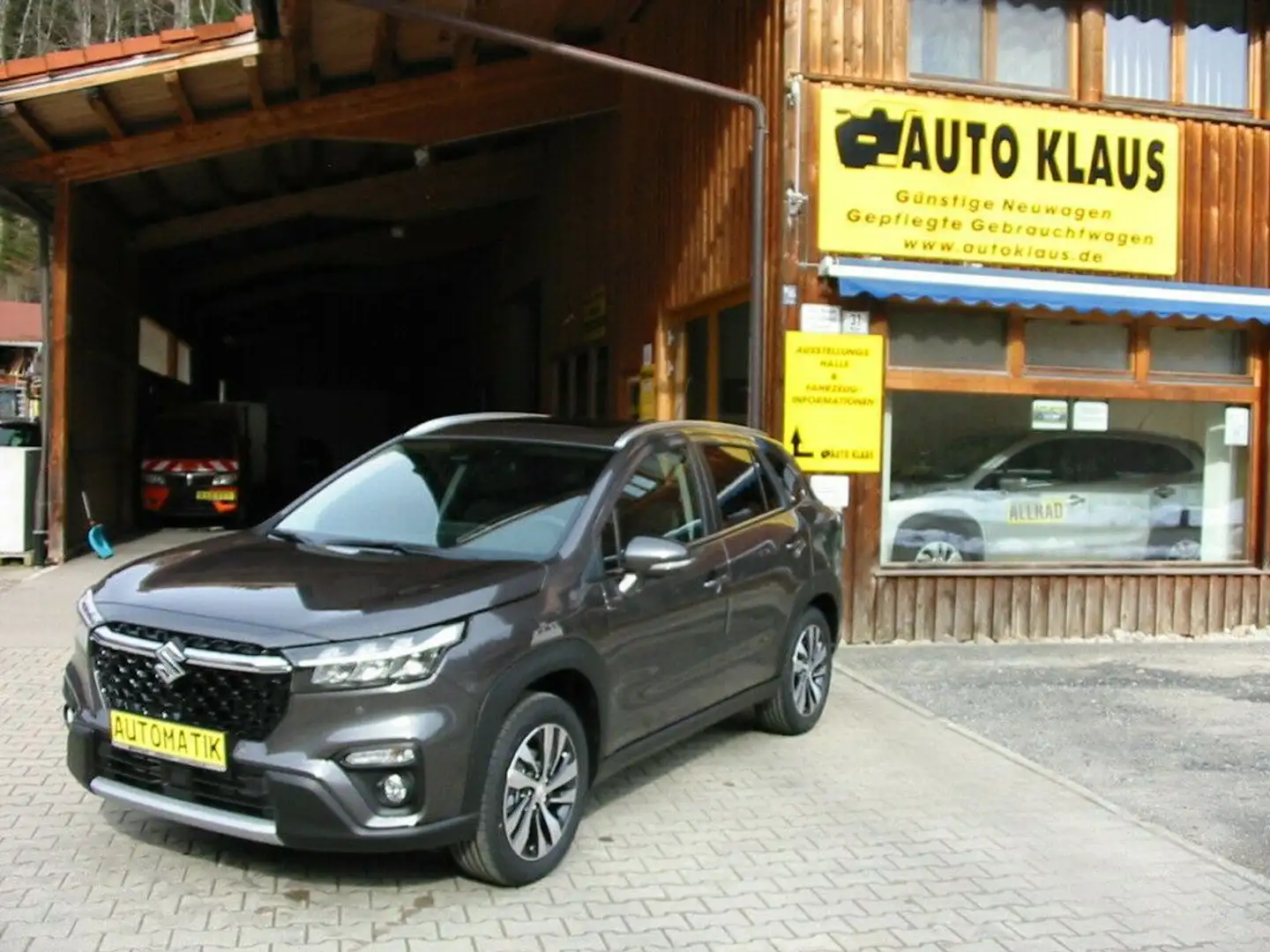 Suzuki SX4 S-Cross Neues Modell Vollhybrid 4x4 Aut. Vollausstattung Szürke - 1