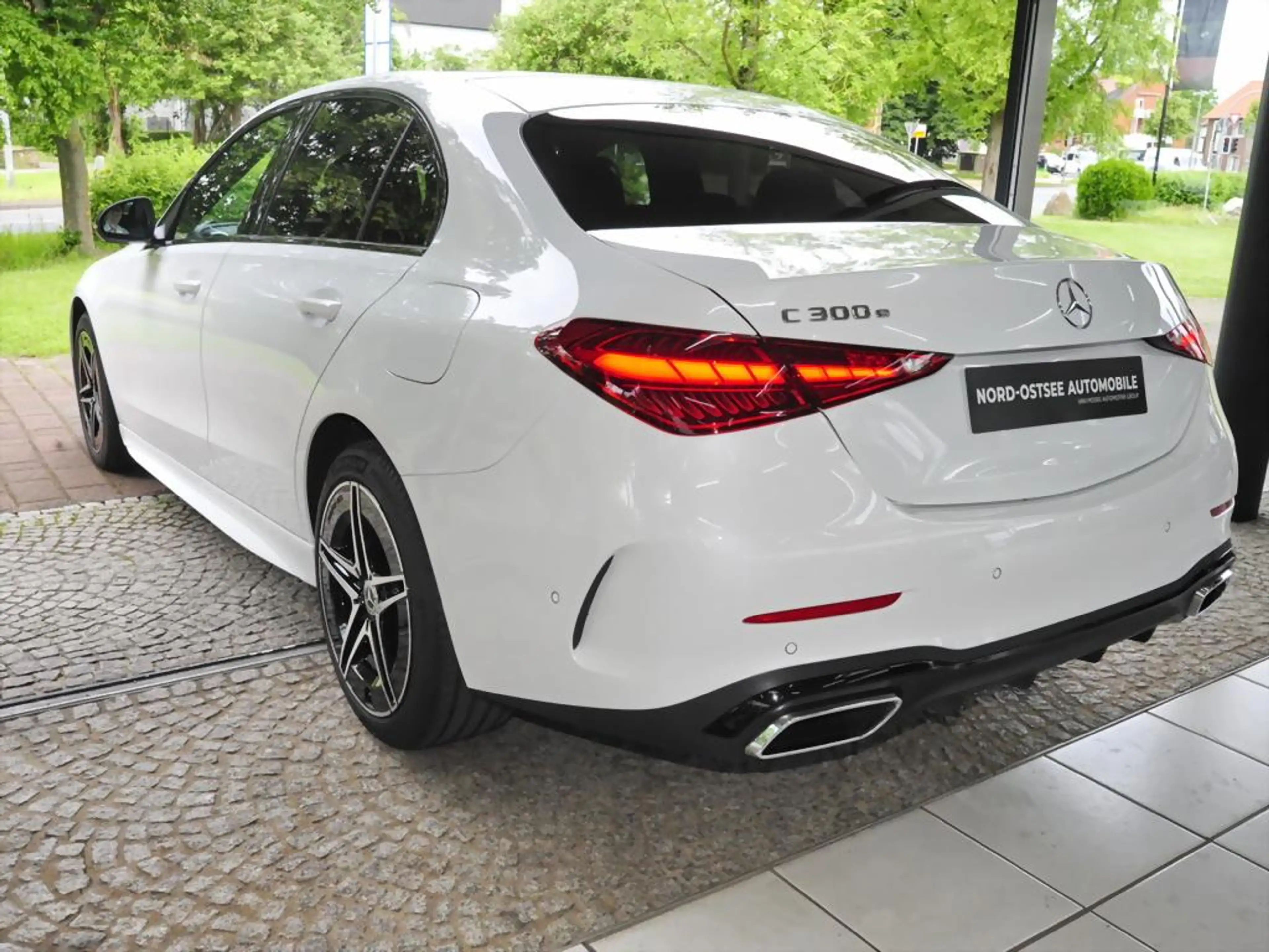 Mercedes-Benz C 300 e AMG ADVANCED NIGHT VERKEHRSZ.-ASSIST — photo 6