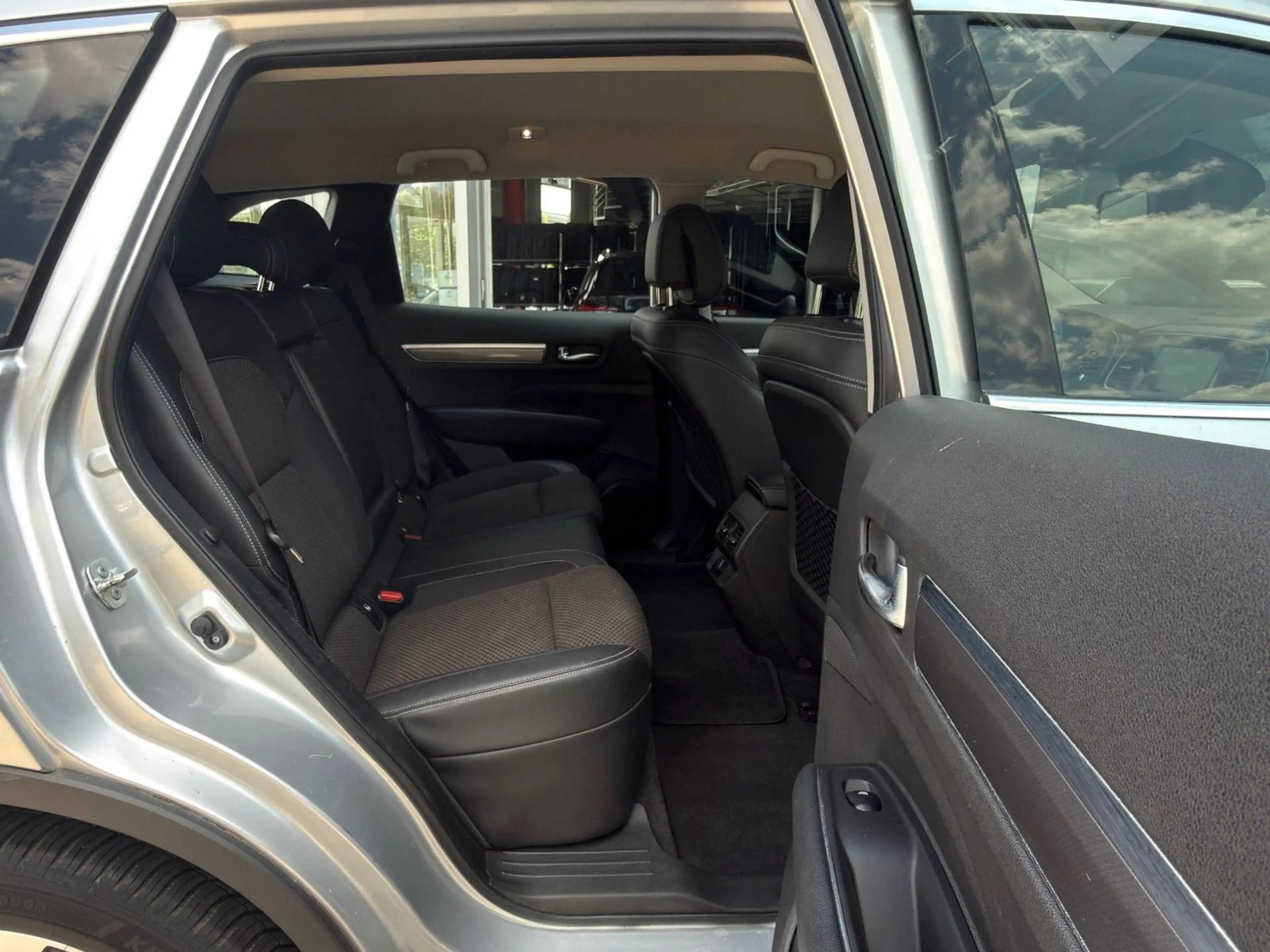 Renault Koleos 2.0dCI 175 Limited X-tronic LEDER+NAVI+19 — photo 18