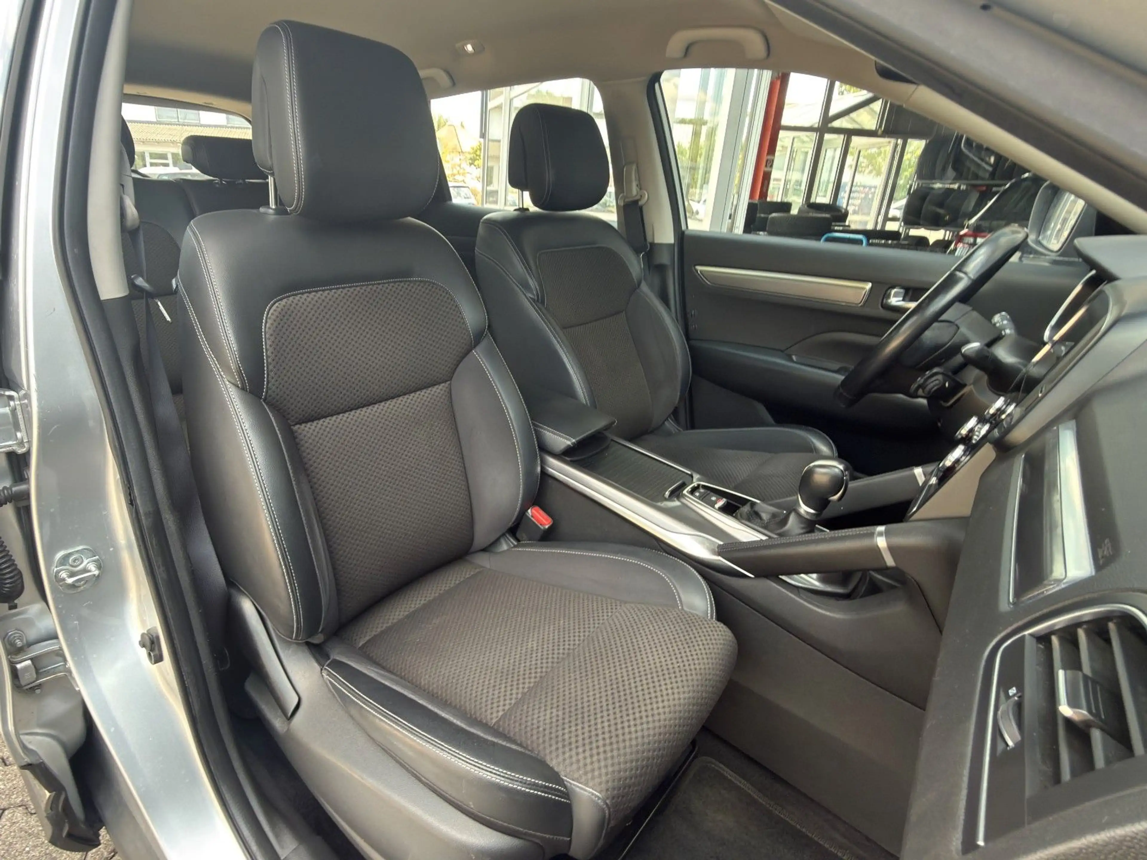 Renault Koleos 2.0dCI 175 Limited X-tronic LEDER+NAVI+19 — photo 21